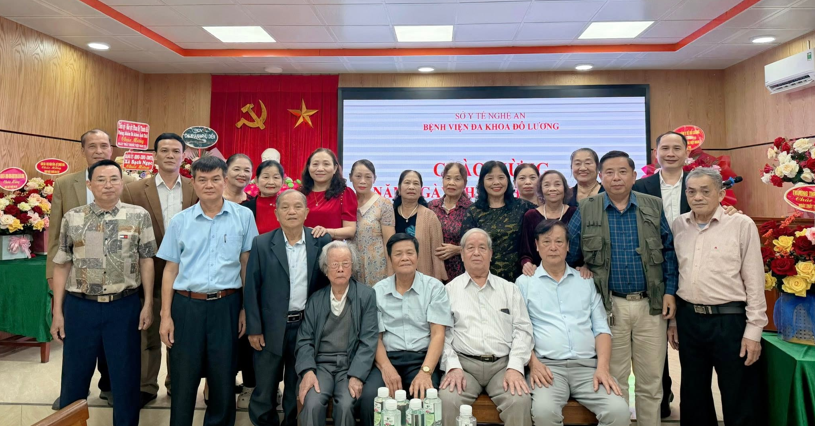 Các thế hệ lãnh đạo của đơn vị